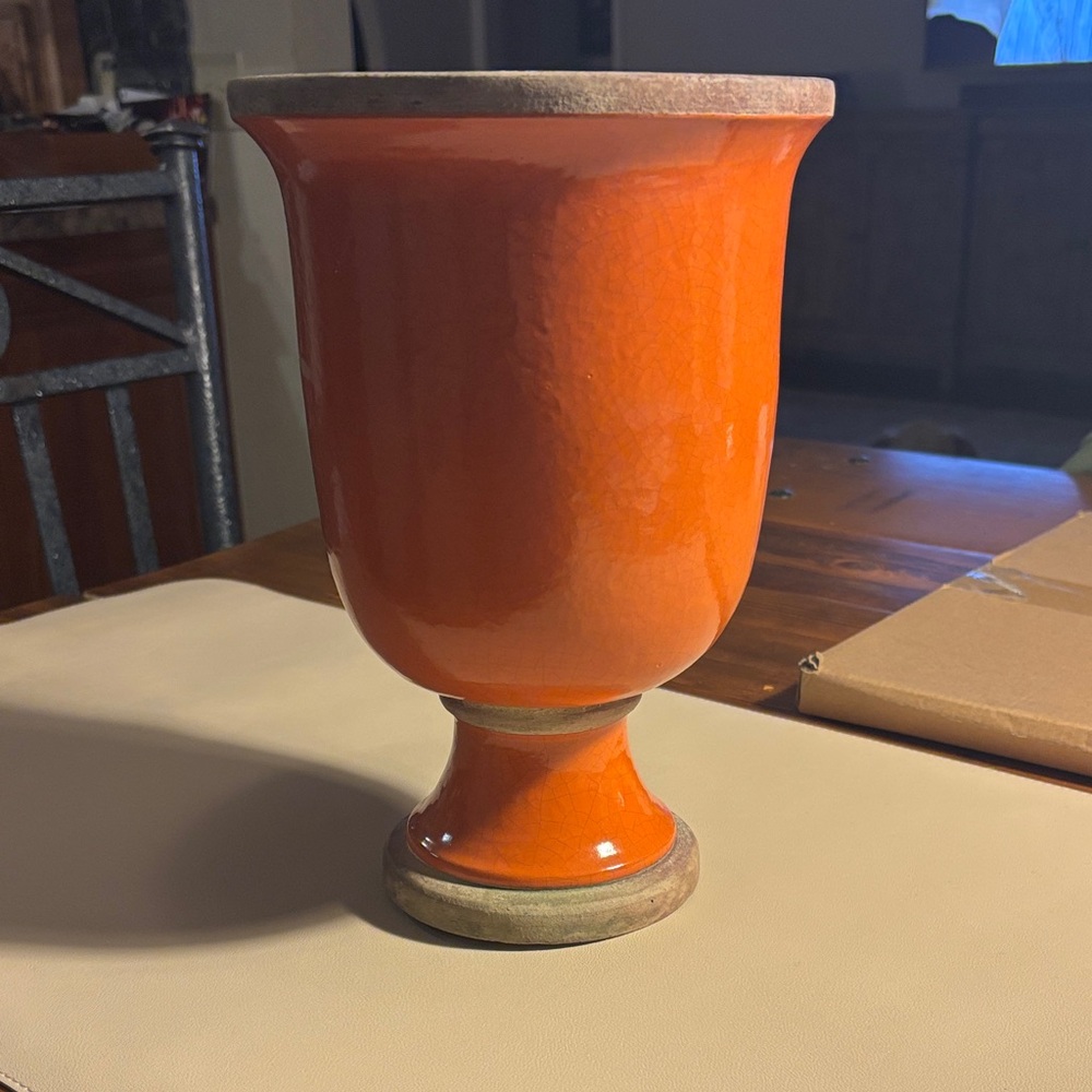 Pottery Barn Glazed Burnt Orange
Accent Planter Vase